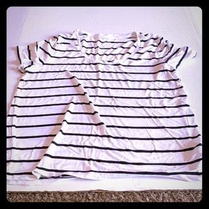 Black and white striped T-shirt